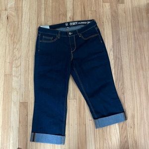 brand new cropped jeans